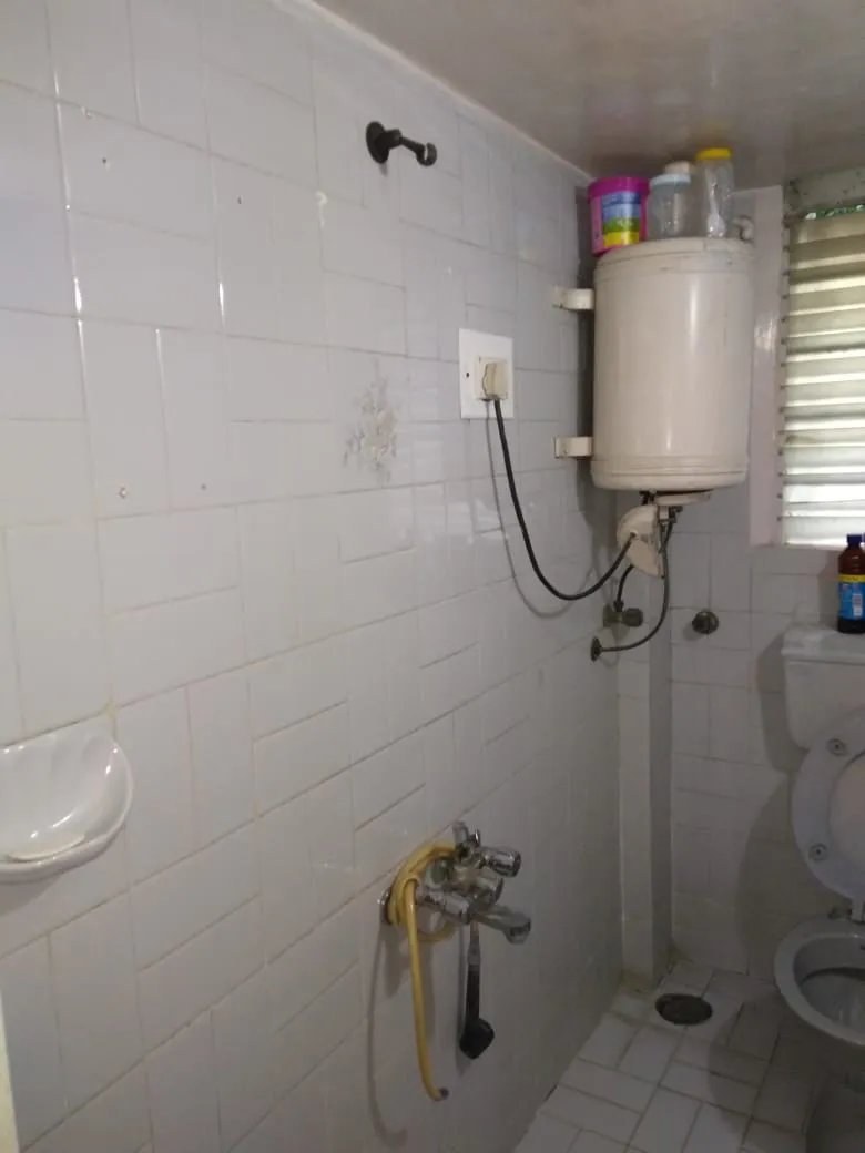 2 BHK Flats on Rent in Pooja Apartments, Khar West