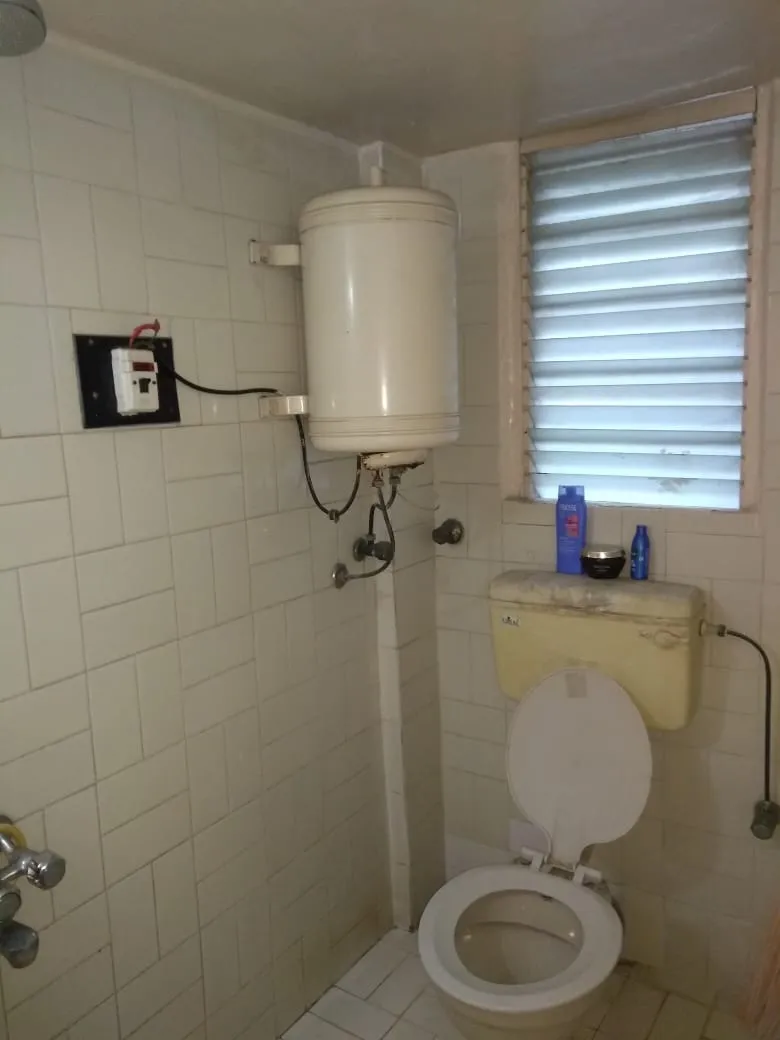 2 BHK Flats on Rent in Pooja Apartments, Khar West