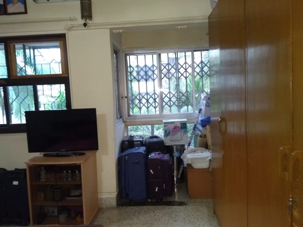 Bathroom 26 - Pooja Apartments, Khar West