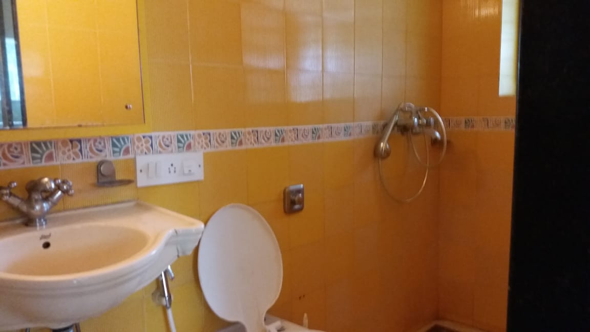 Master Bathroom - Hill Queen, Bandra West