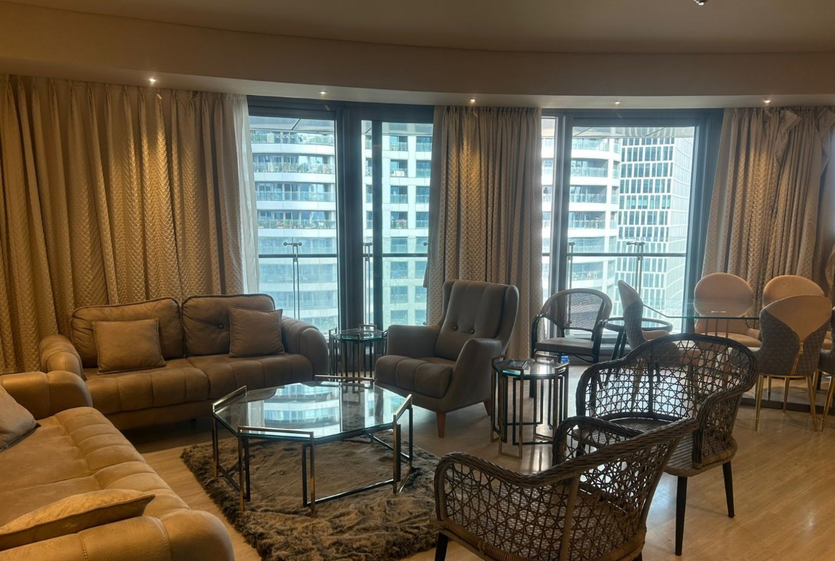 3 BHK Flats on Rent in Lodha World One, Lower Parel