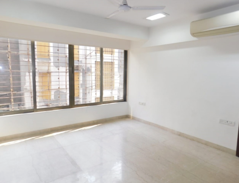 10 - Warden, Bandra West