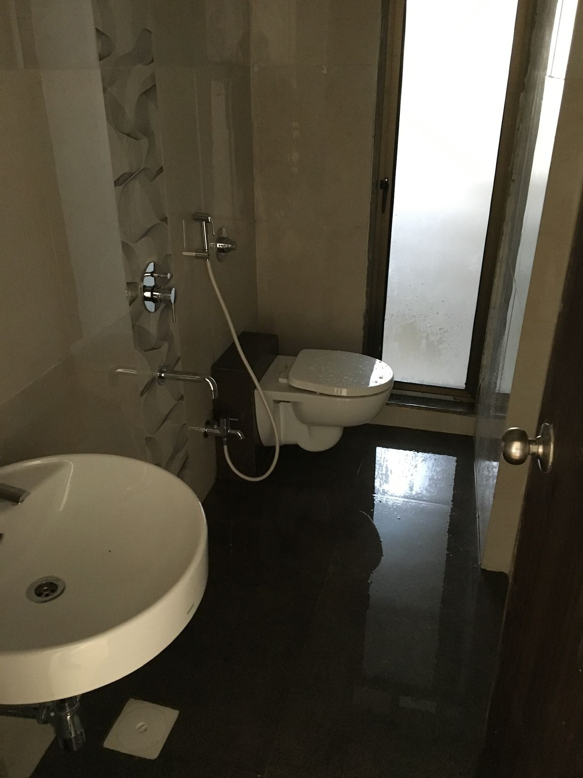 2 BHK Flats for Sale in HDIL Metropolis, Andheri West