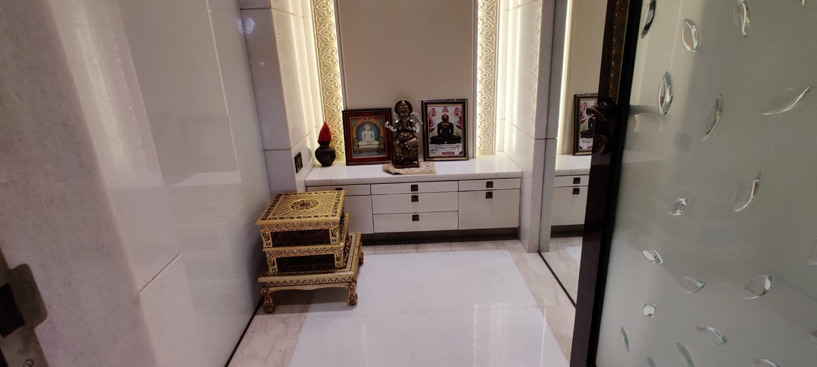 11 - Hill Crest, Worli