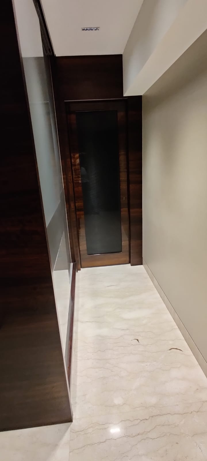 19 - Hill Crest, Worli