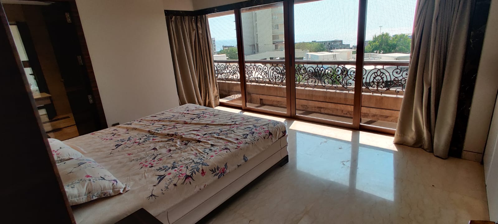 26 - Hill Crest, Worli