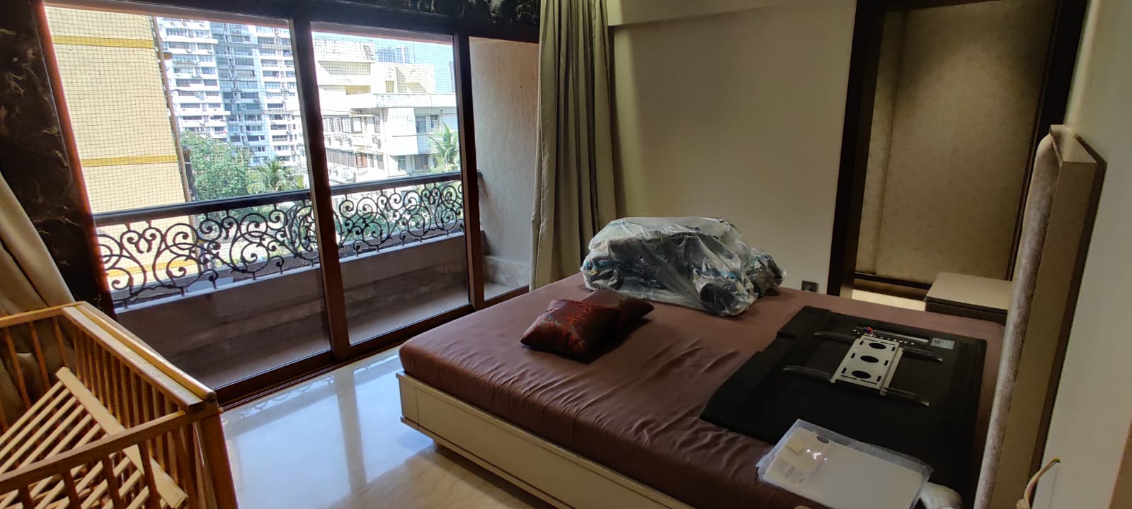 4 - Hill Crest, Worli