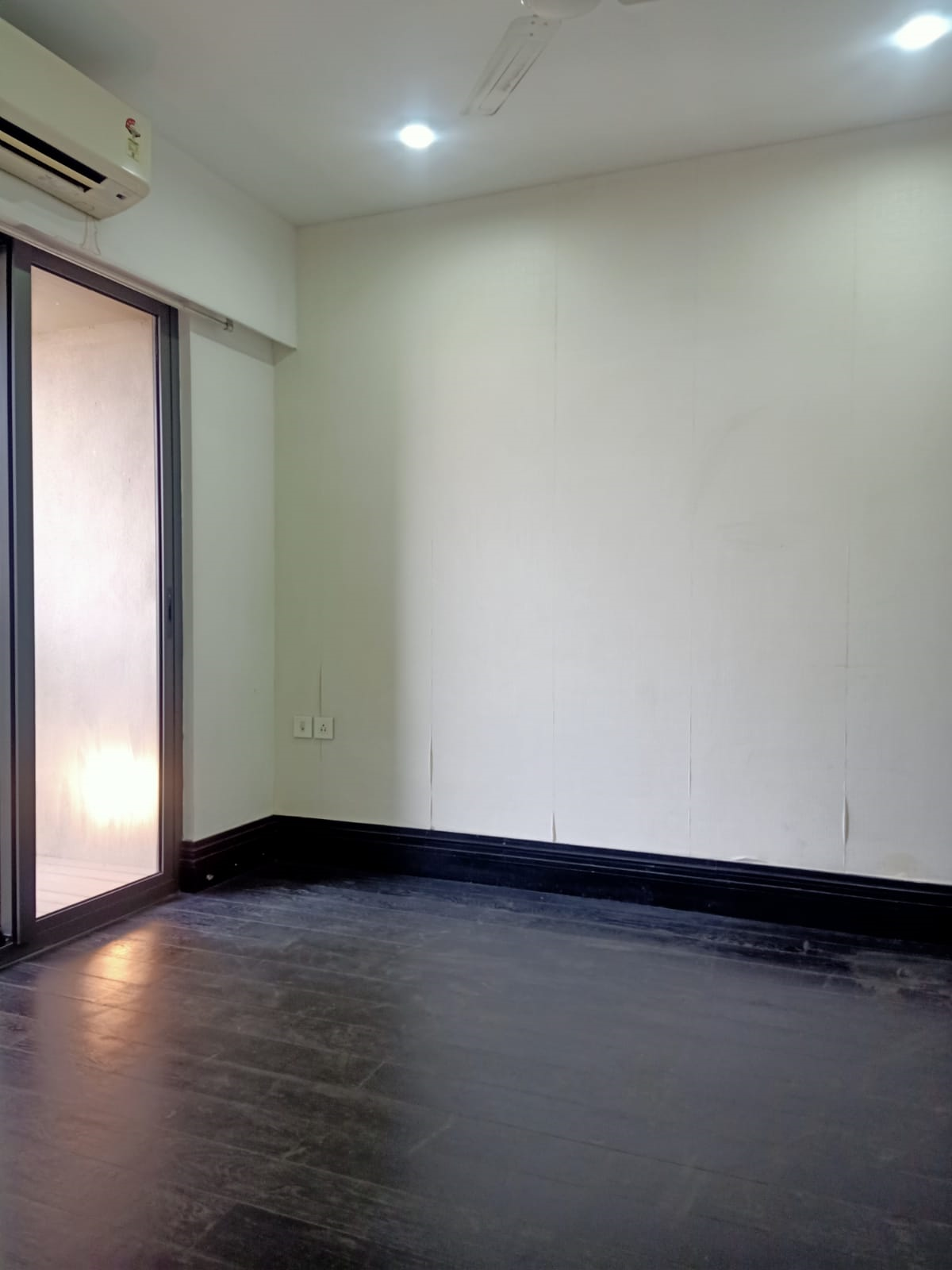 1 BHK Flats on Rent in Lodha Estrella, Wadala