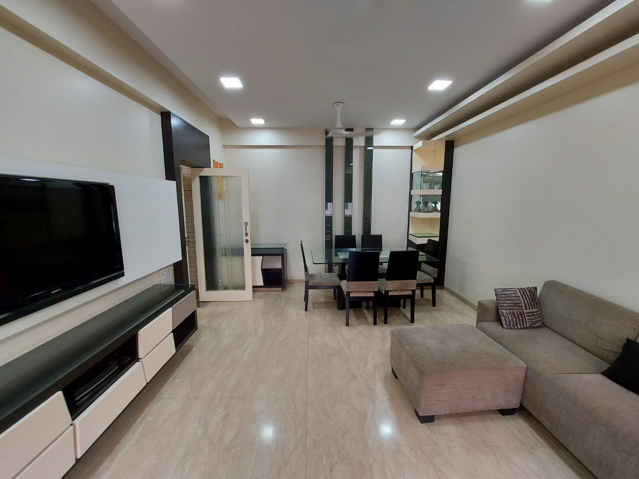 2 BHK Fully Furnished in Sukh Shanti , Peddar Road