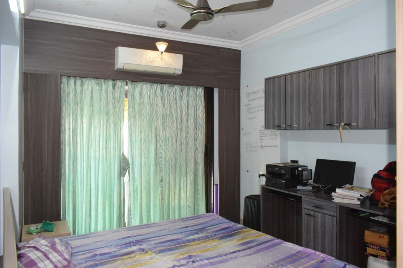 3 BHK Semi Furnished in Ekta Bhoomi Garden III , Borivali East