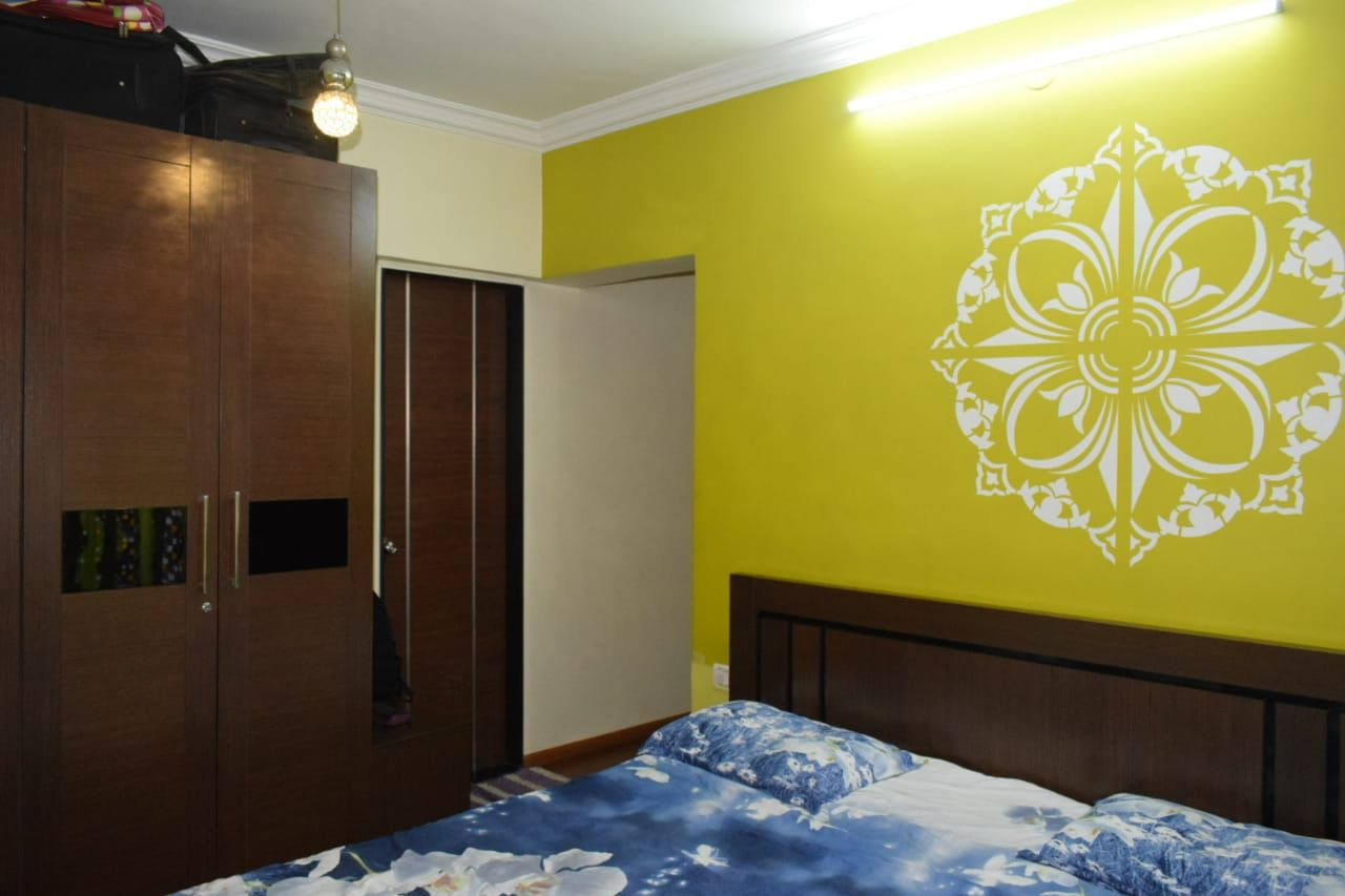 3 BHK Semi Furnished in Ekta Bhoomi Garden III , Borivali East