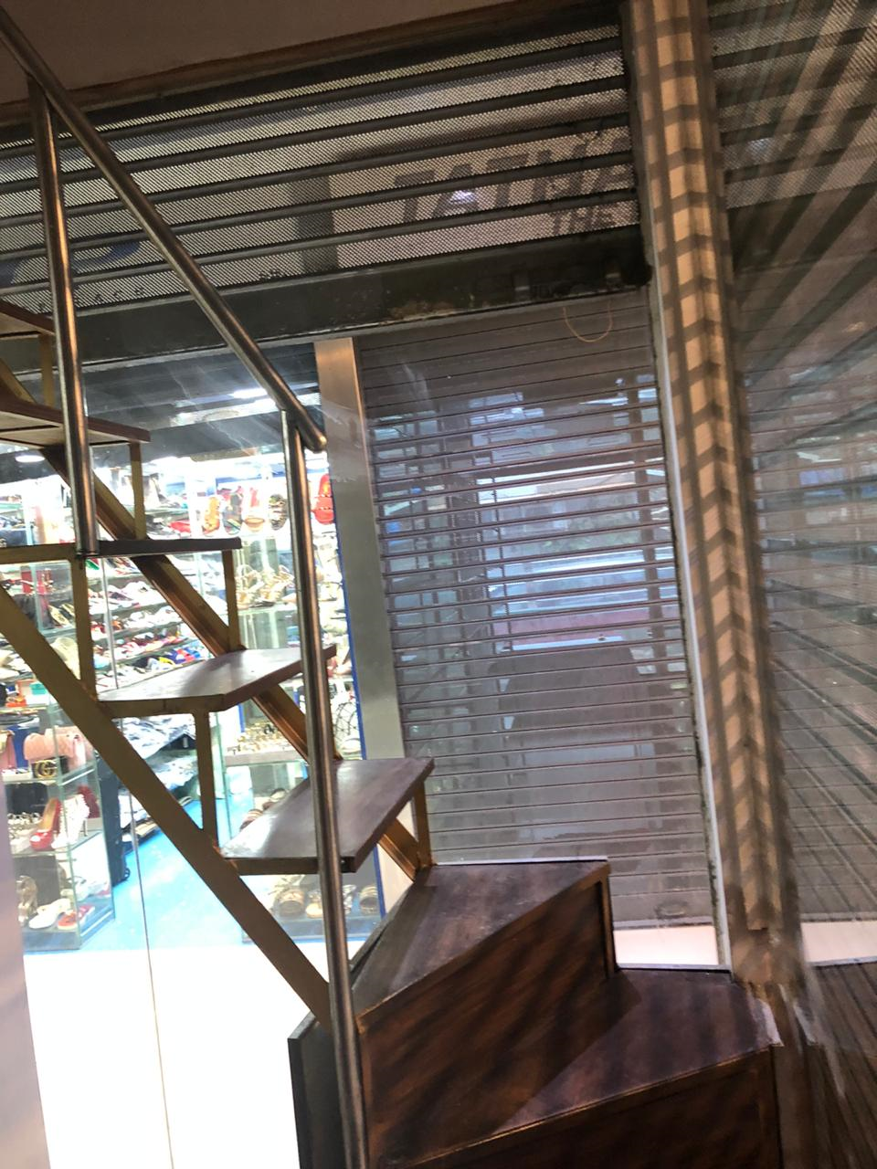 3 - Link Square Mall, Bandra West