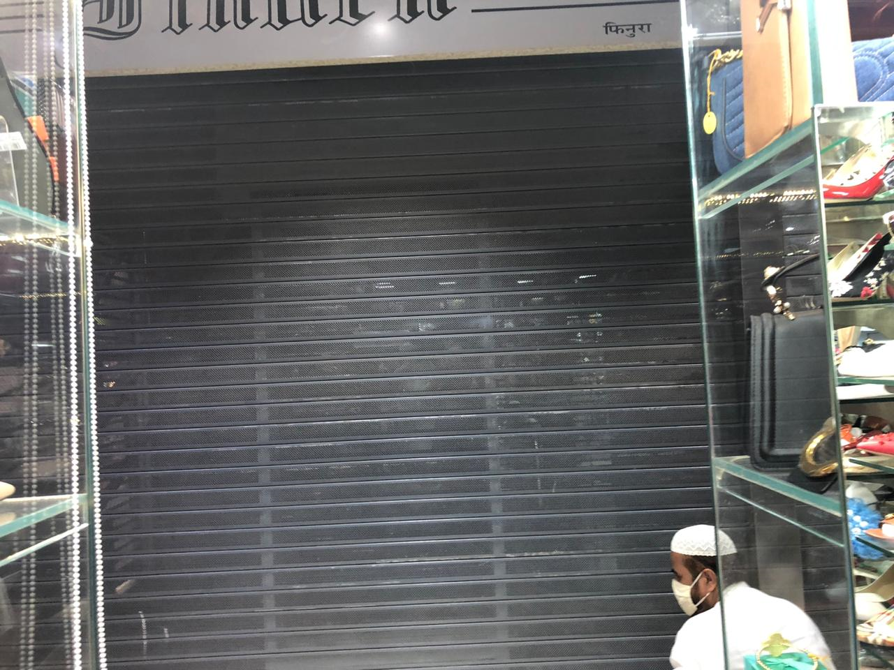 Office Space Offices for Sale in Link square Mall, Bandra West