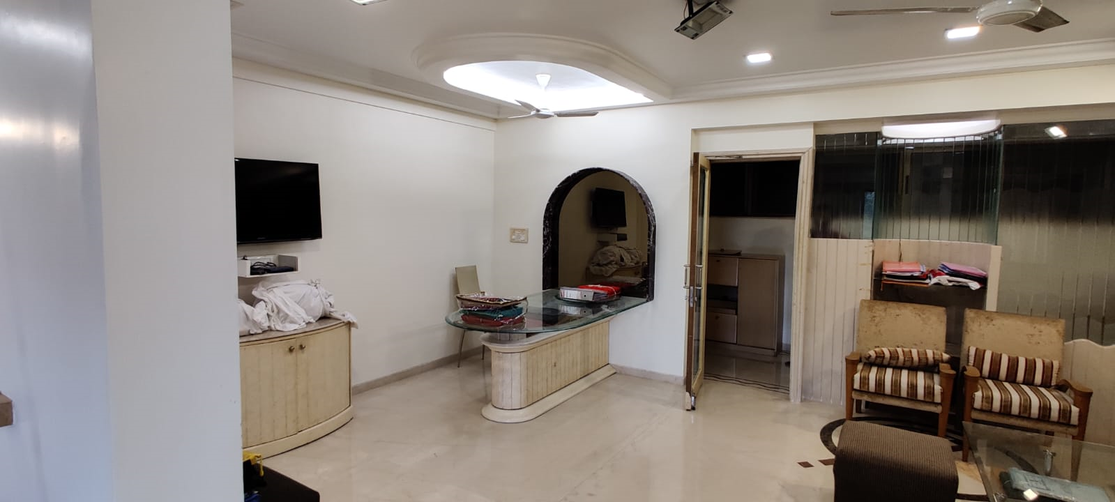 2 - Ajanta Apartments, Peddar Road