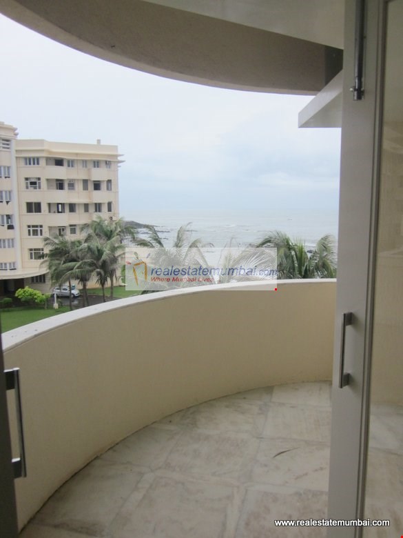 Balcony - Sea Face Park, Breach Candy