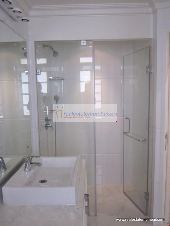 Bathroom 2 - Sea Face Park, Breach Candy