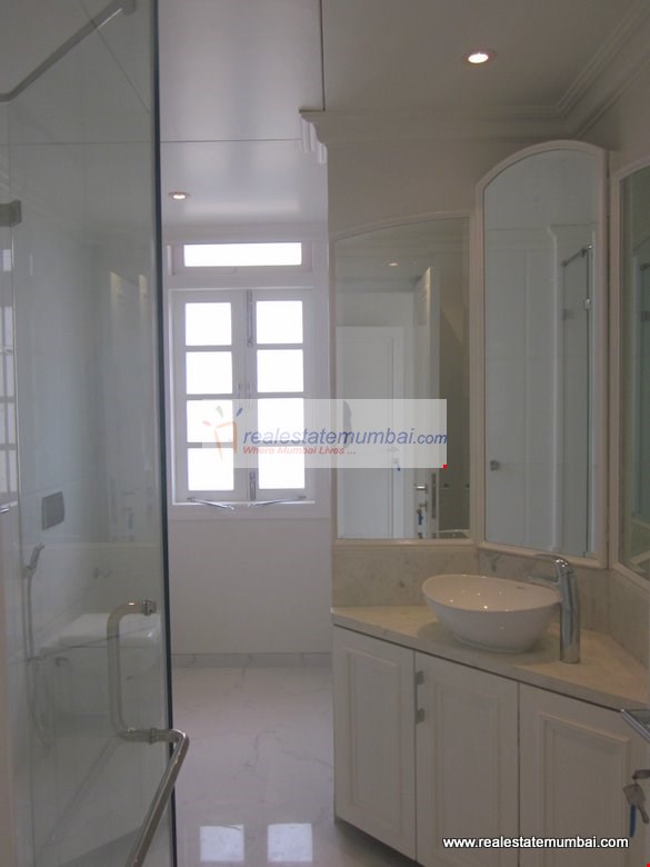 Bathroom 3 - Sea Face Park, Breach Candy