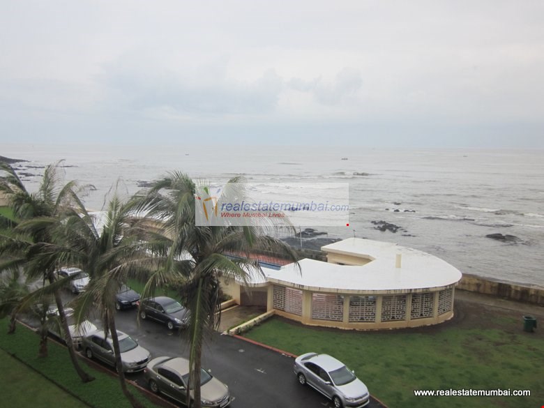 View - Sea Face Park, Breach Candy