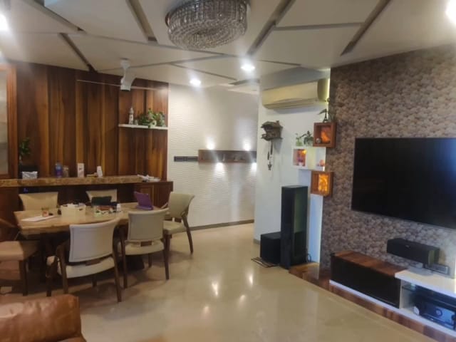 17 - Oberoi Splendor Grande, Andheri East