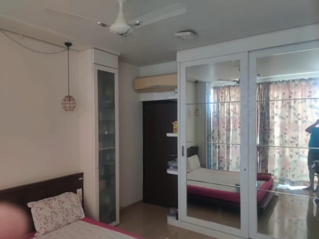 5 - Oberoi Splendor Grande, Andheri East