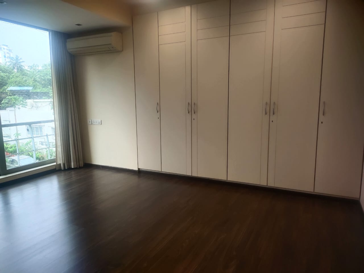 7 - Dipika, Bandra West