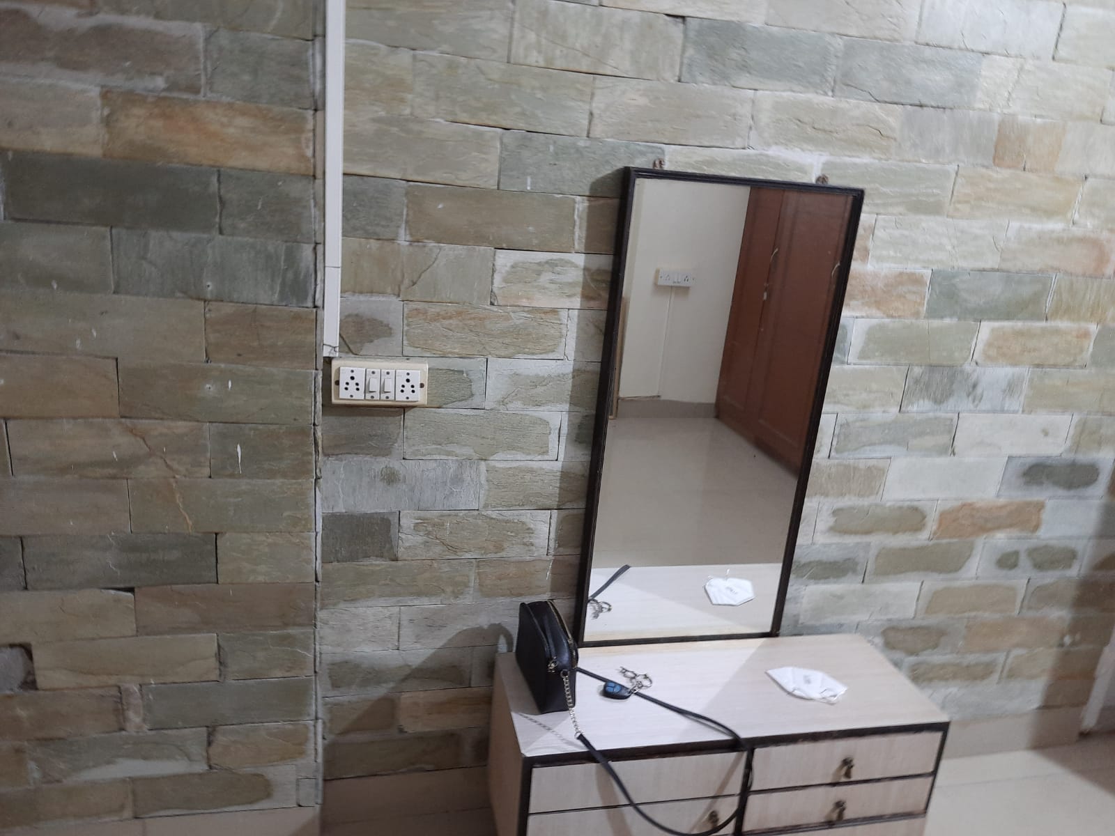 10 - Roop Darshan, Juhu