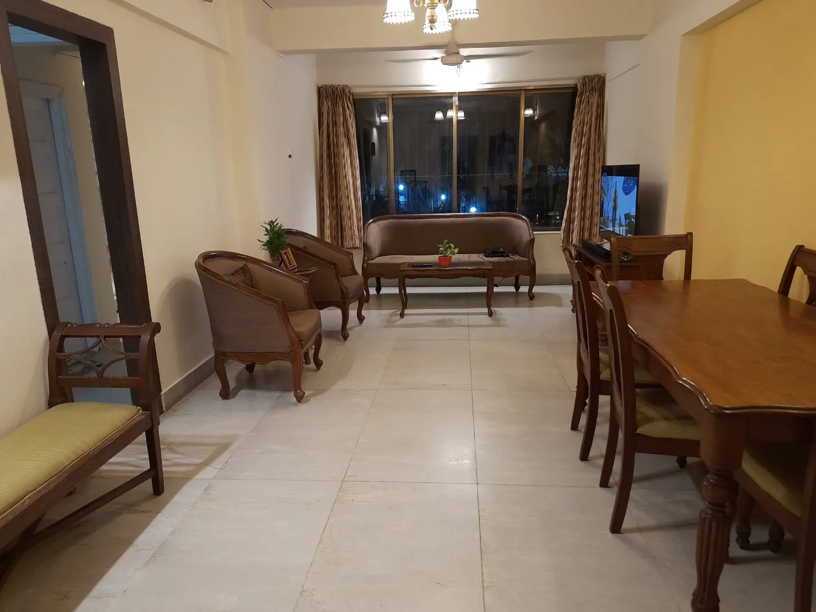 2 BHK Flats on Rent in Roop Darshan, Juhu