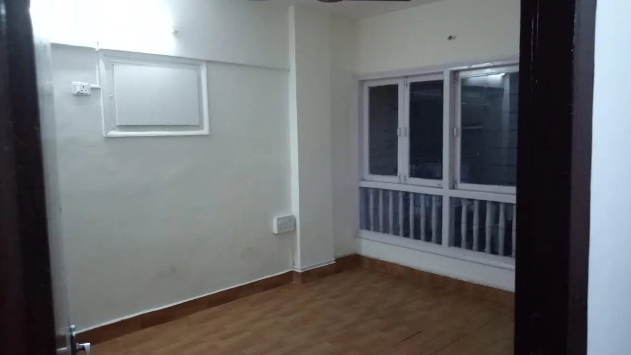 2 BHK Flats for Sale in Garden View CHS, Andheri West