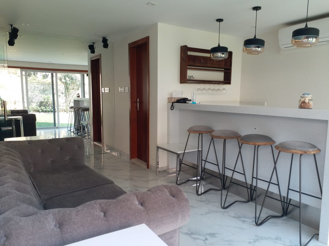 Building13 - Raheja Sunkist, Bandra West