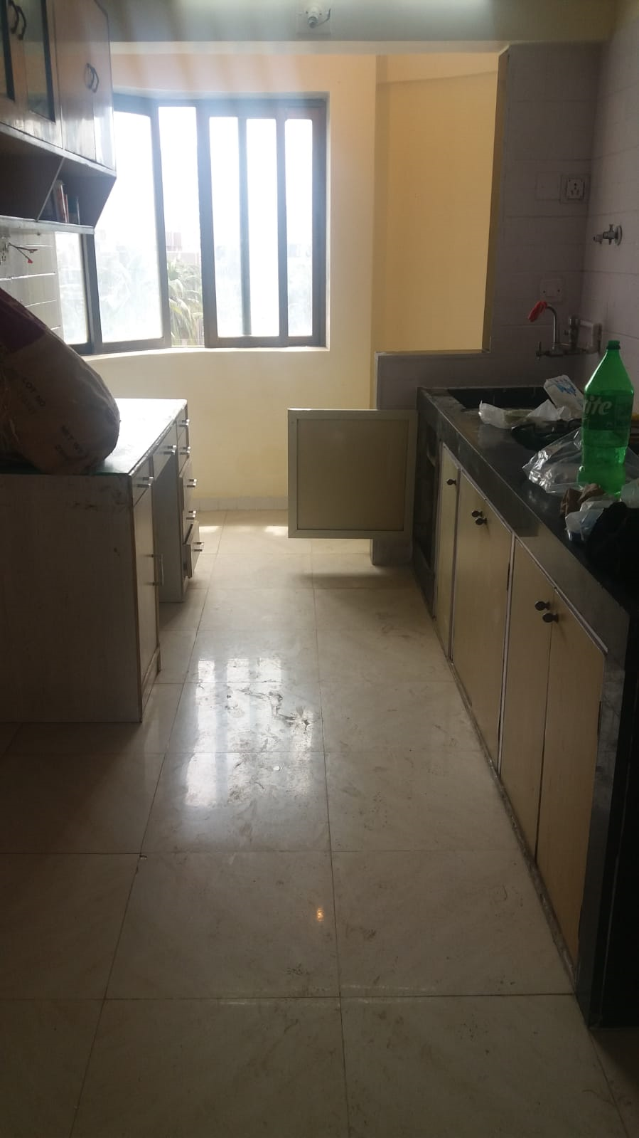 8 - Sea Legend, Andheri West