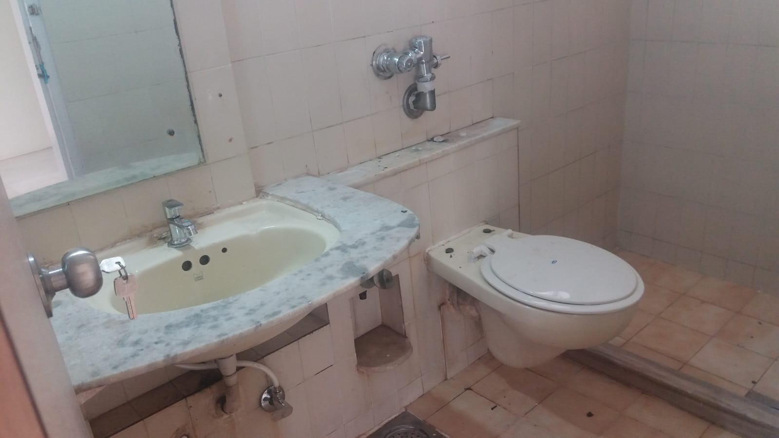 9 - Sea Legend, Andheri West