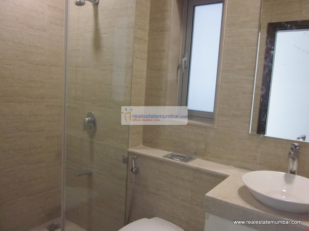 Bathroom 3 - Oberoi Exquisite, Goregaon East