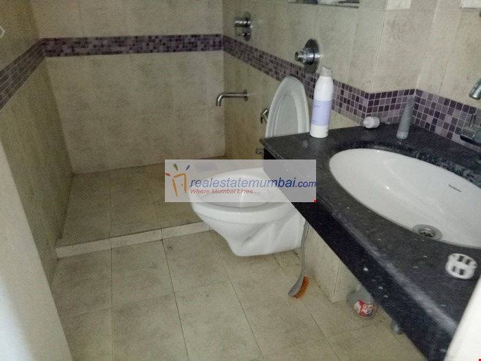 Master Bathroom - Oberoi Splendor, Andheri East