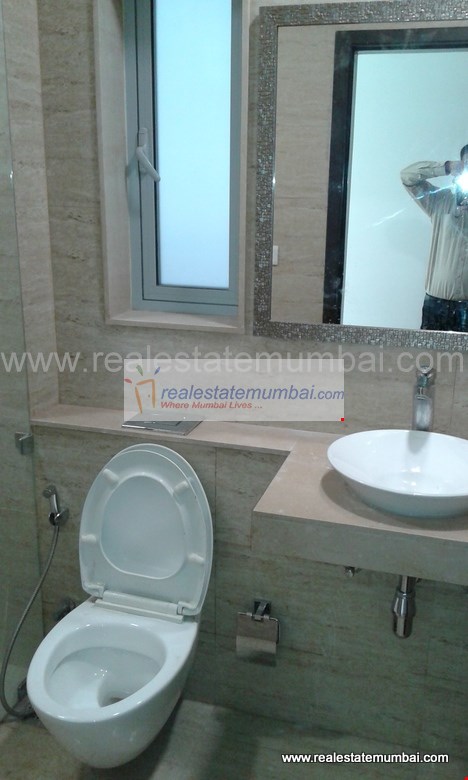 Master Bathroom - Oberoi Exquisite, Goregaon East