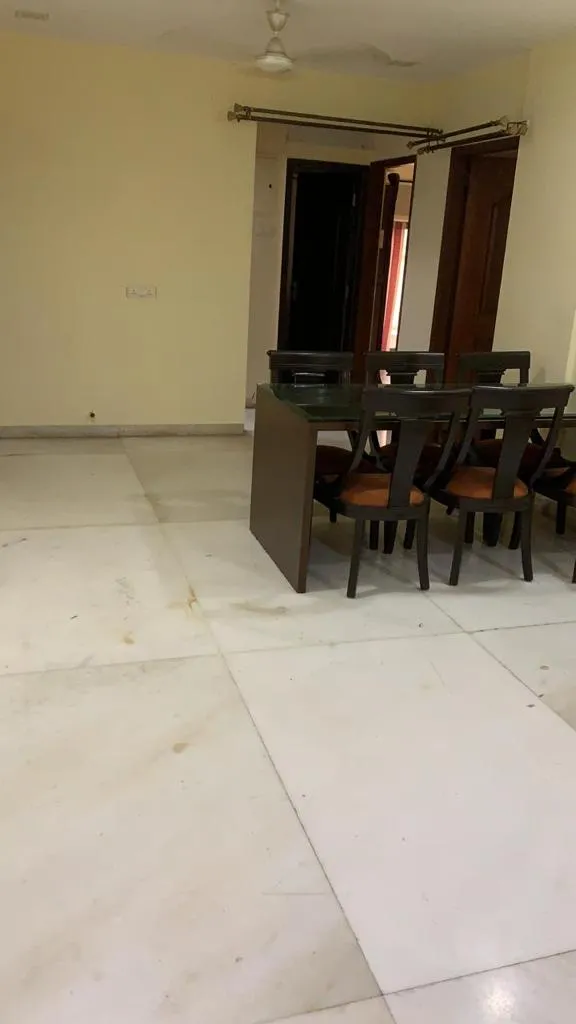 2 BHK Flats on Rent in Landmark, Bandra West