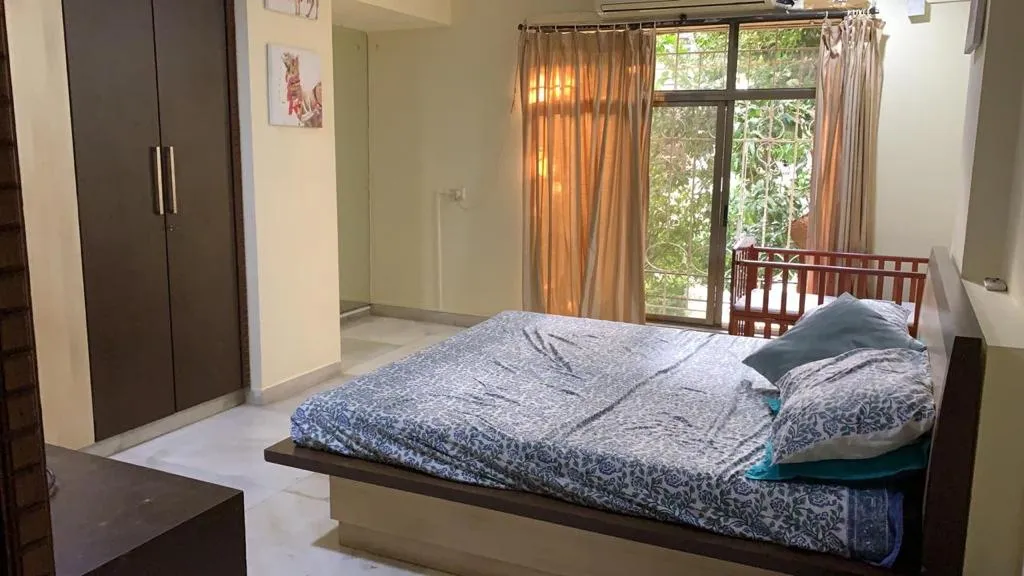 2 BHK Flats on Rent in Landmark, Bandra West