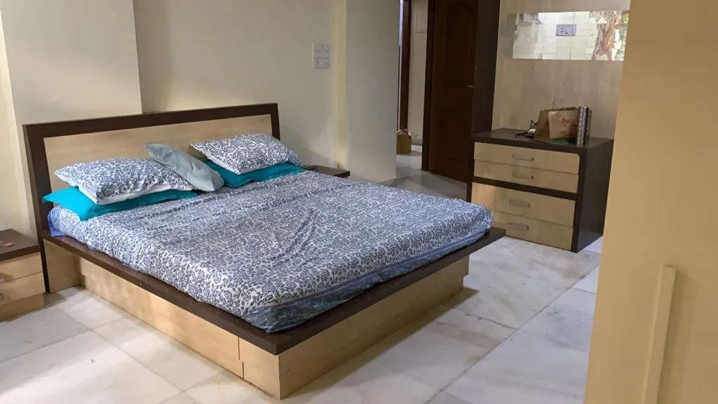 3 BHK Flats on Rent in Landmark, Juhu