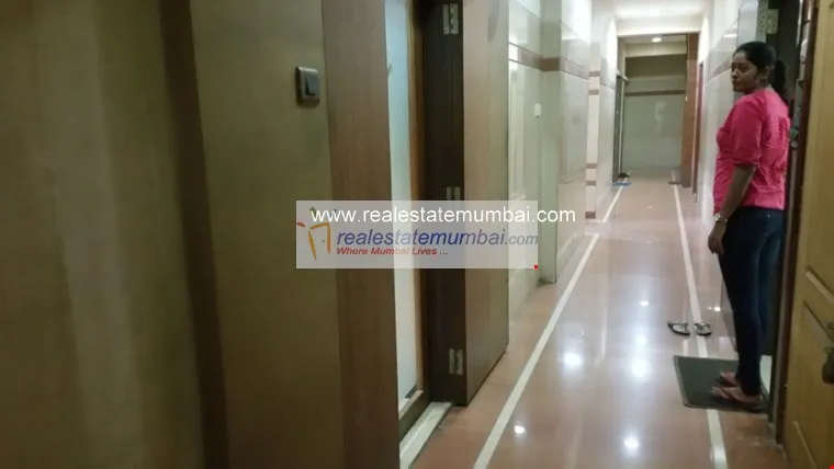 Office Space Offices for Sale in Peninsula Plaza, Andheri West