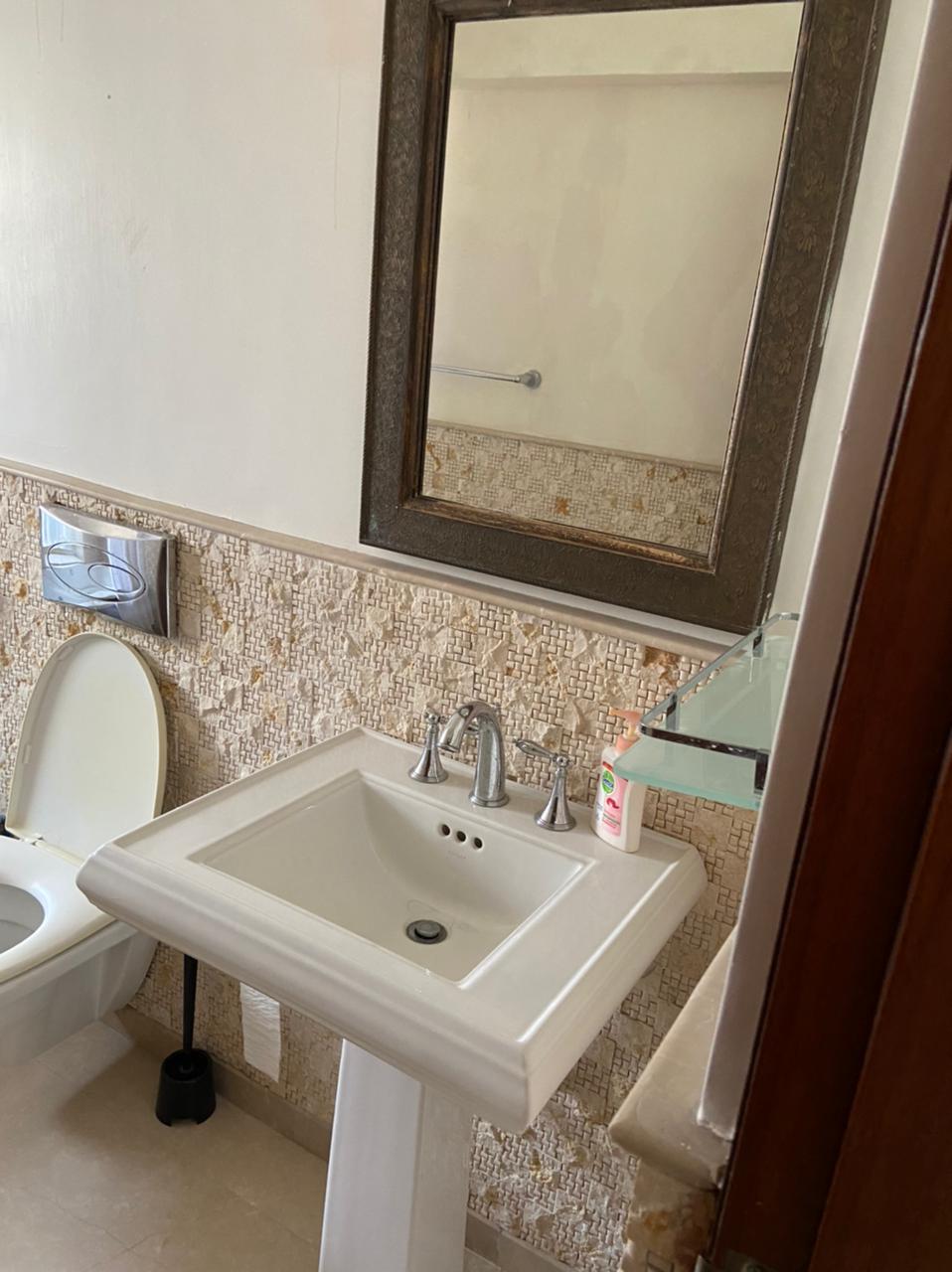 Bathroom 23 - The Point, Bandra West