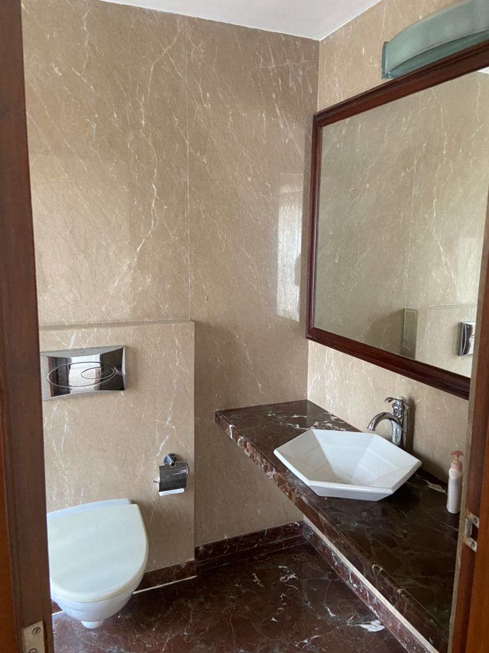 Bathroom 24 - The Point, Bandra West