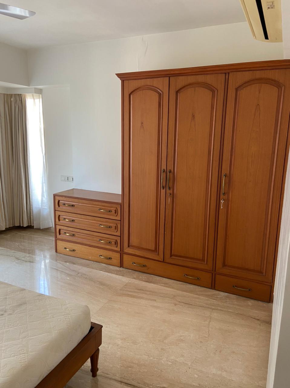 Bedroom 31 - The Point, Bandra West