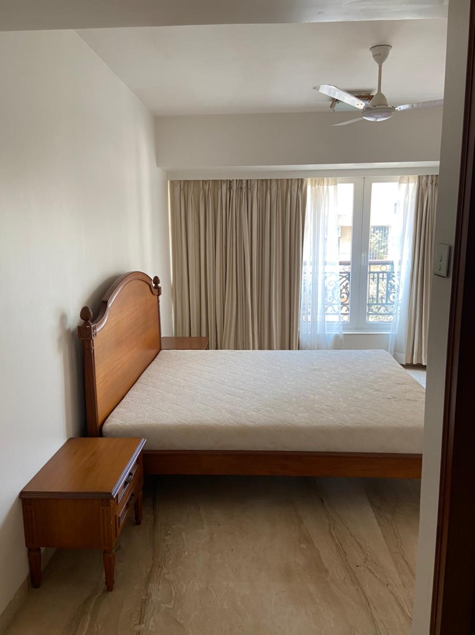 Bedroom 33 - The Point, Bandra West