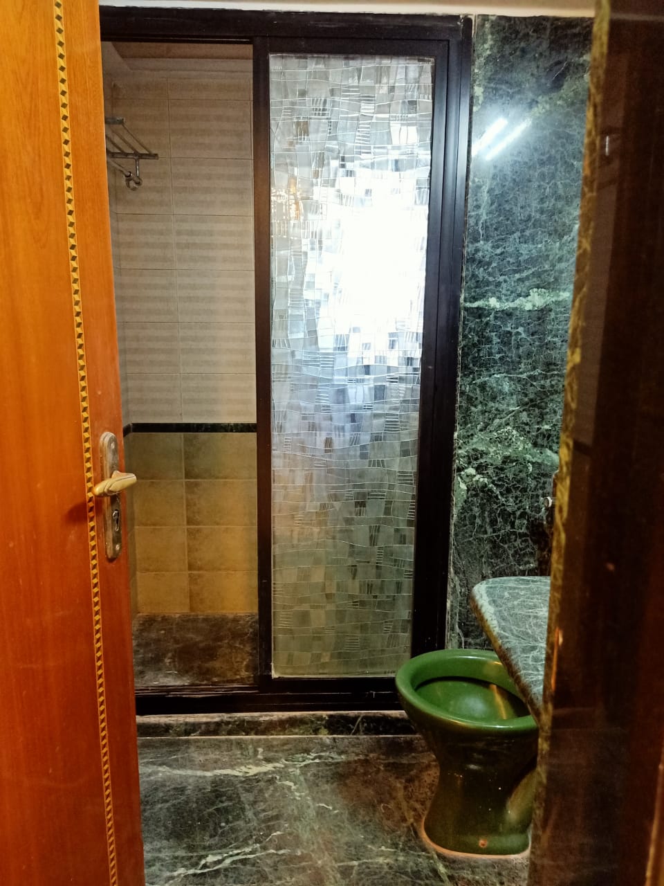 1 - Sunflower, Bandra West