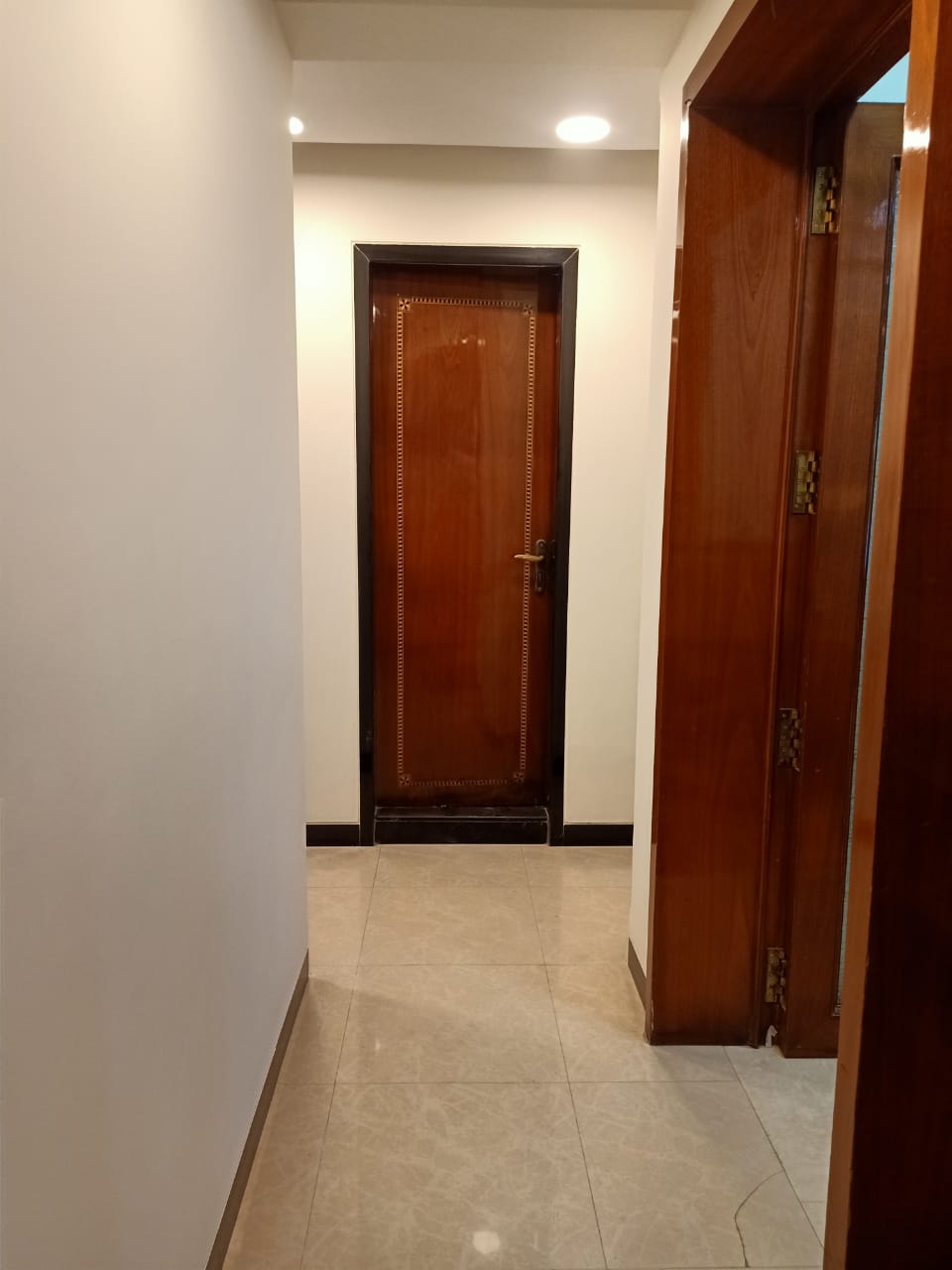 14 - Sunflower, Bandra West