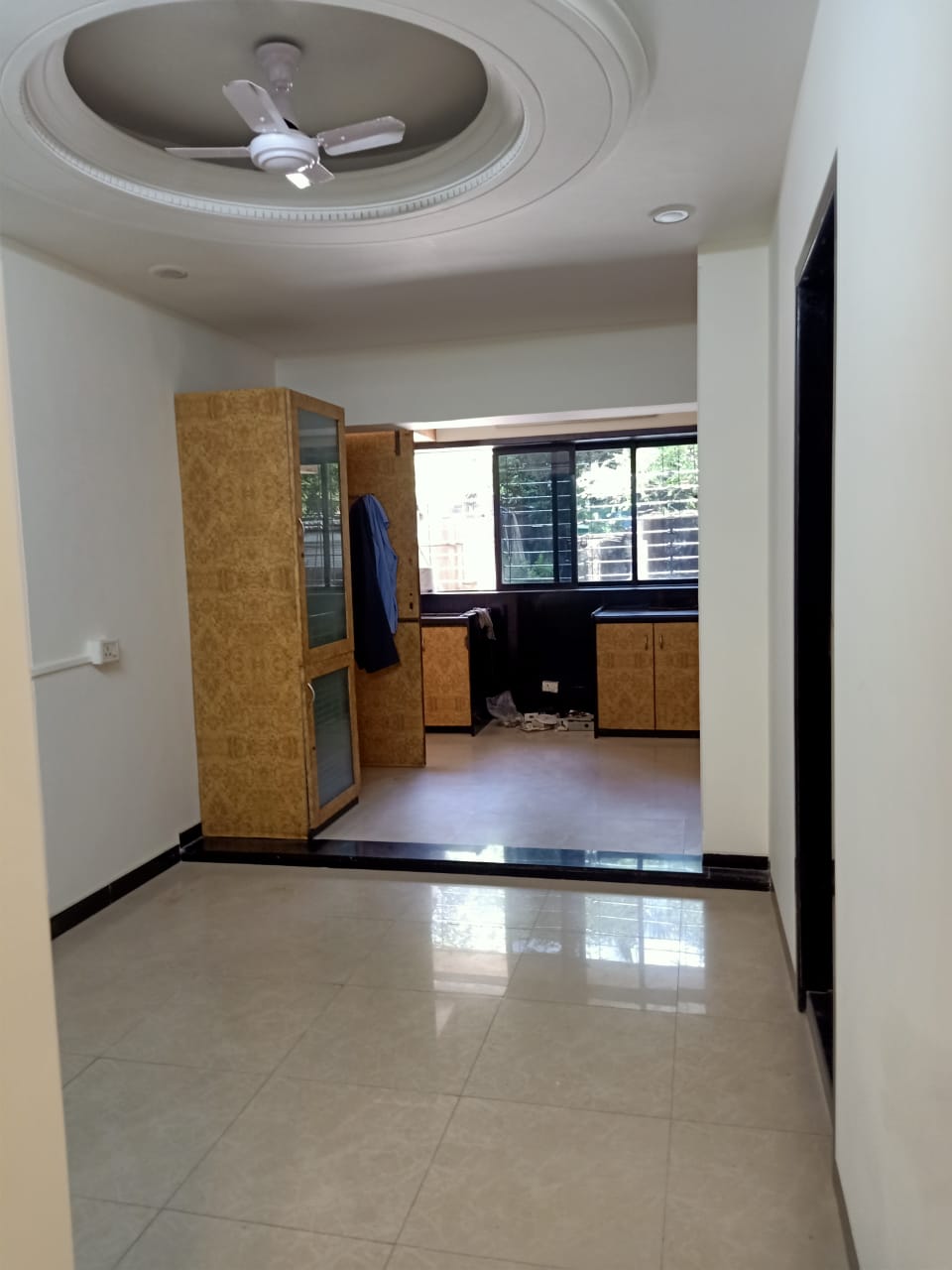 9 - Sunflower, Bandra West