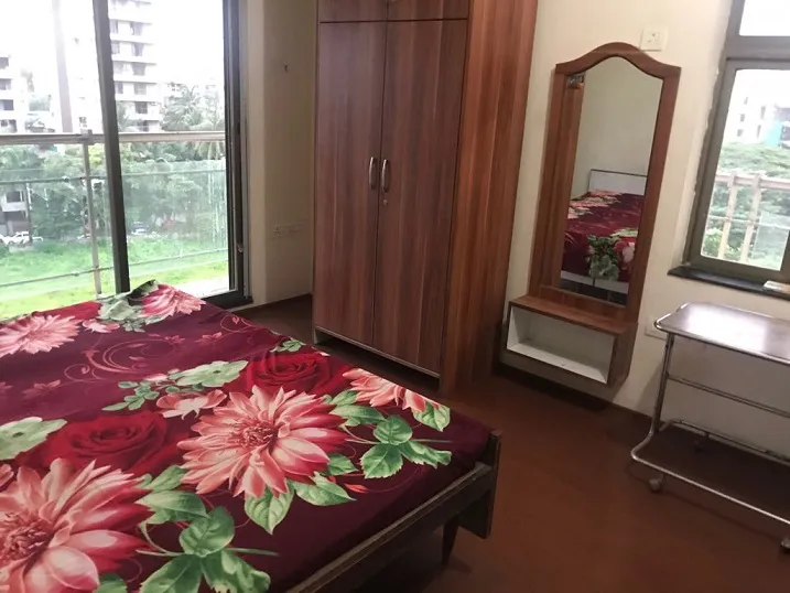 3 BHK Flats on Rent in Juhu Trishul, Juhu