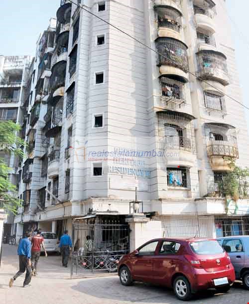 3 BHK Dheeraj Heritage, Santacruz West — for Sale — photo 3