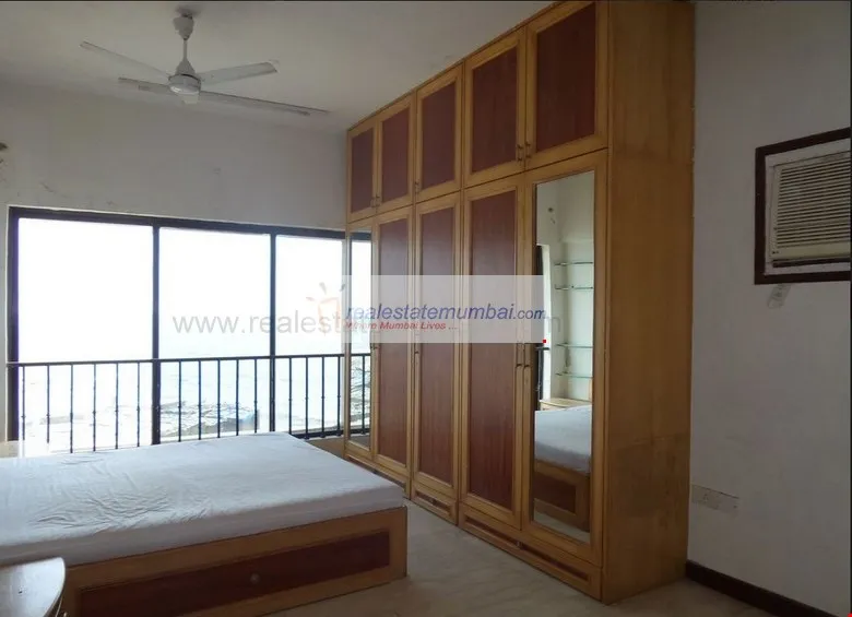 3 BHK Flats for Sale in Sterling Seaface, Worli