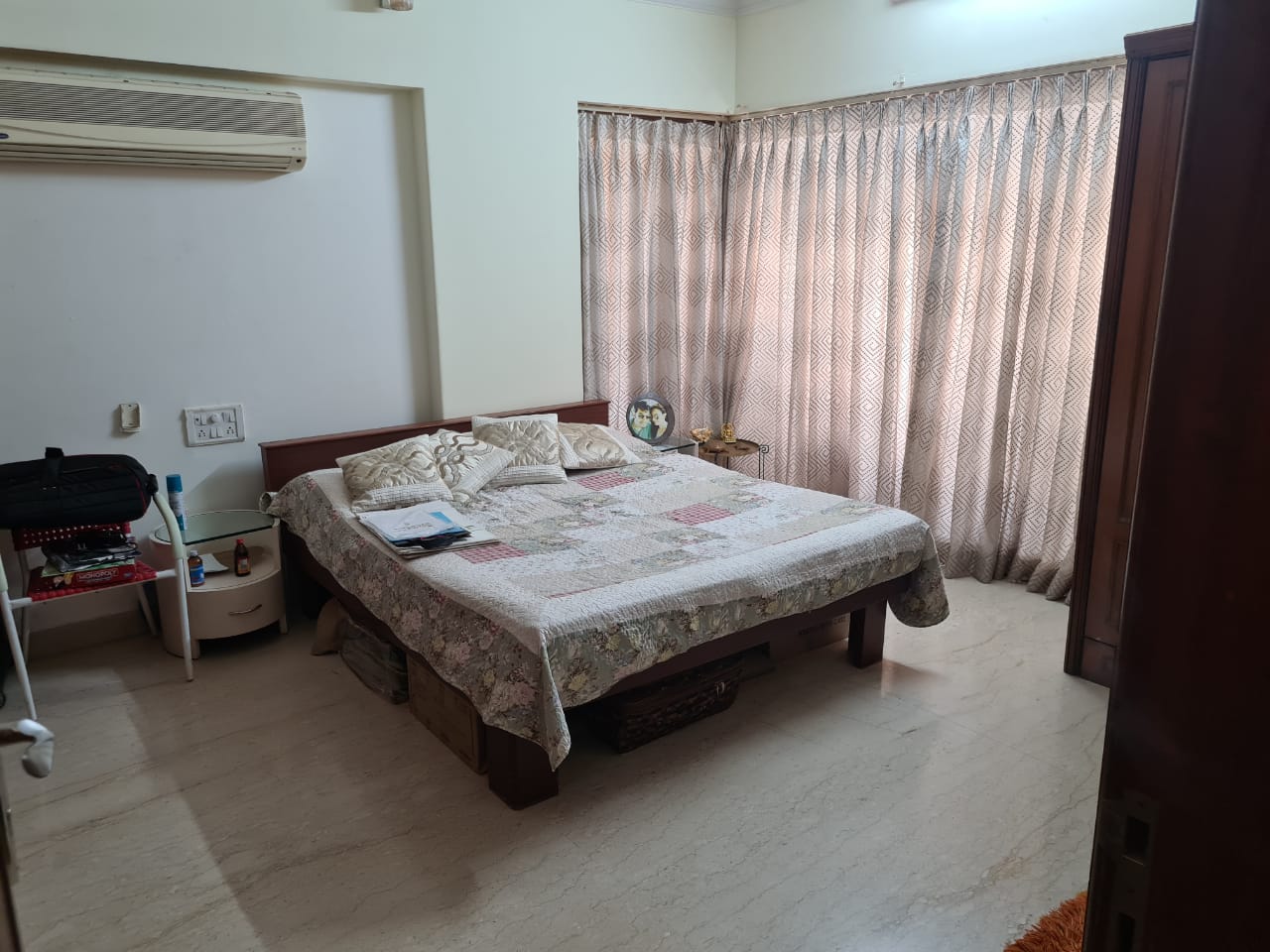 6 - Wagh Manor Apartment, Bandra West