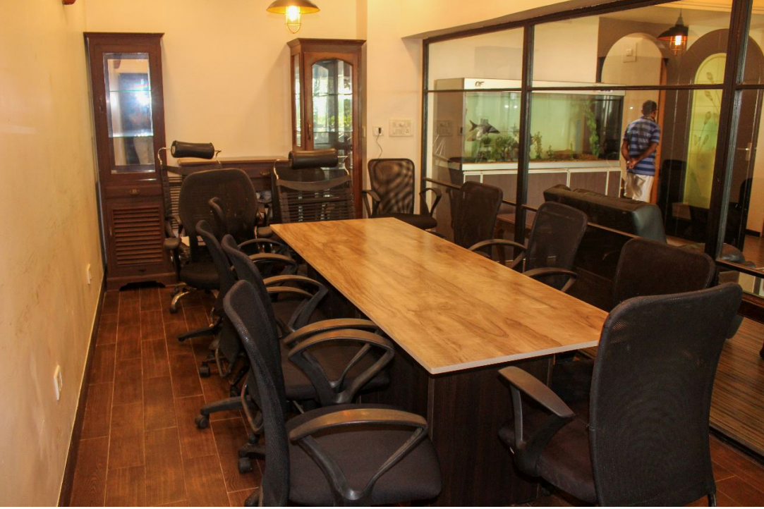 R8 - Ruia Park, Juhu